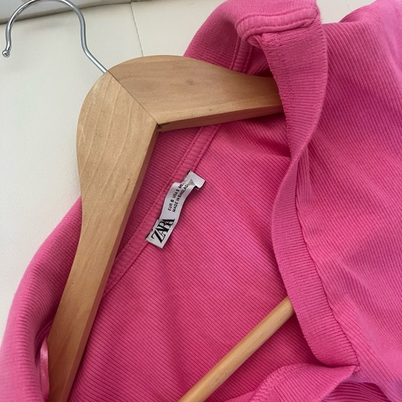 Zara | Pretty in Pink | Fitted Crop Polo Top - Picture 3 of 3